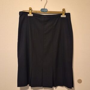 CURRENT Black 100% Wool Pleated Skirt - 12